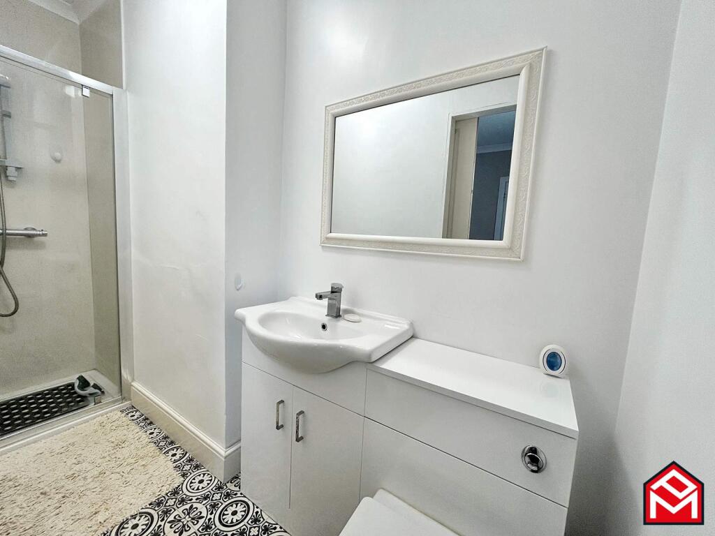 En-suite shower room