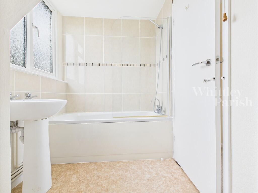 CAM04332G0-PR0444...