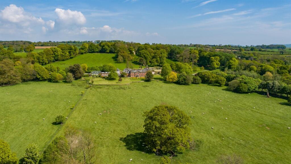 Parkland and house to be cropped DJI_0138.JPG