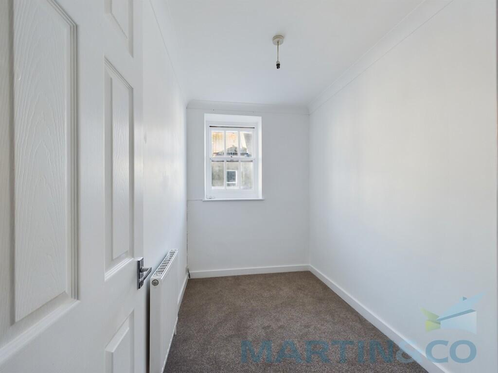 bedroom 2 pic 2