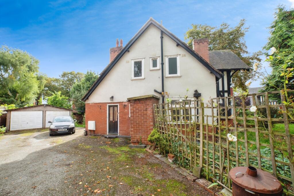 Driveway &amp; Garage
