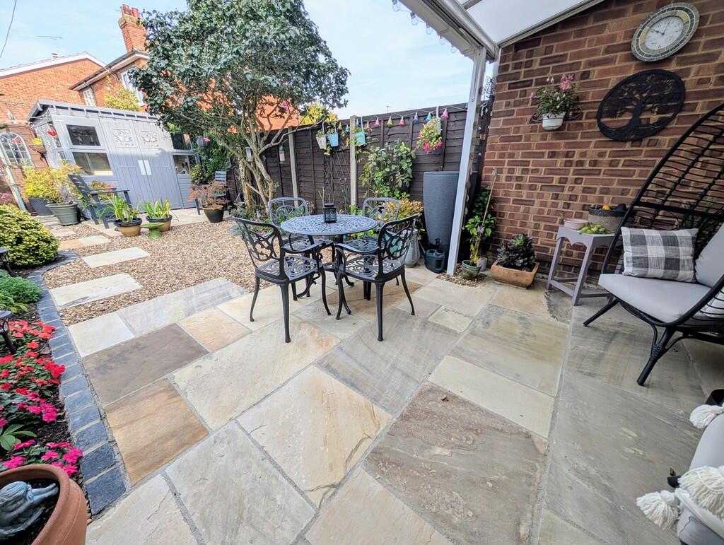 PXL_20251002_0902...