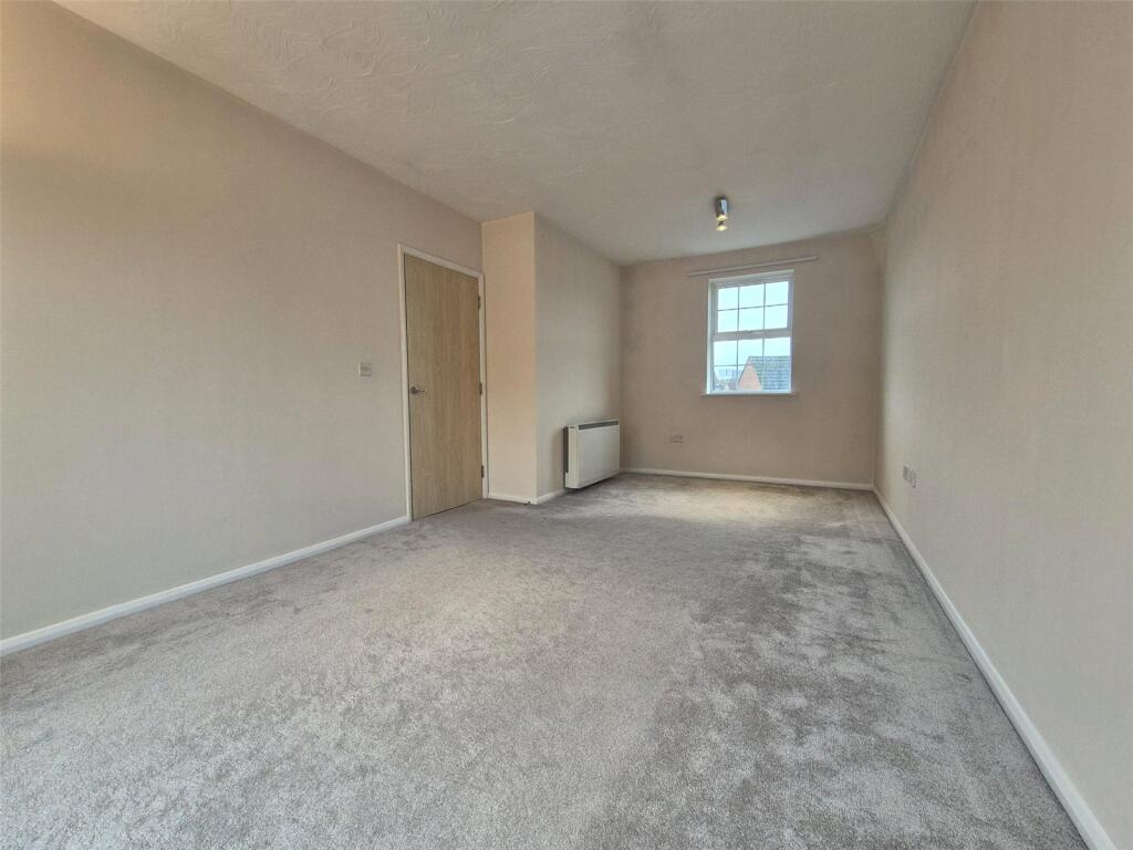 Spacious Lounge