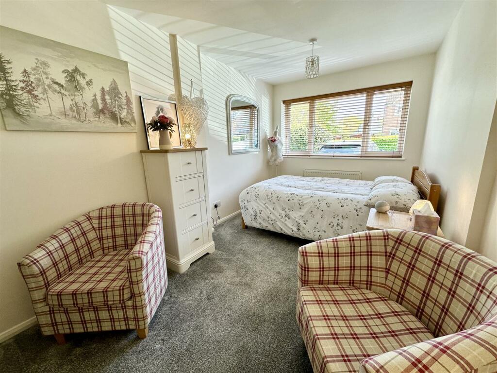 ground floor bedroom study.JPEG