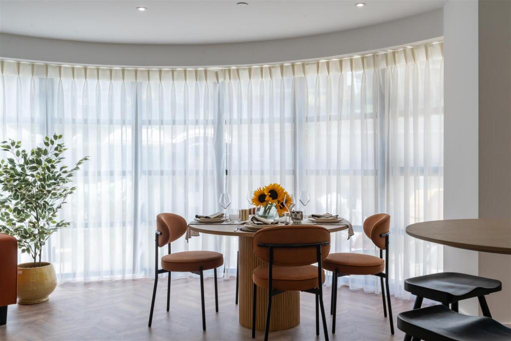 Show Home - Dining