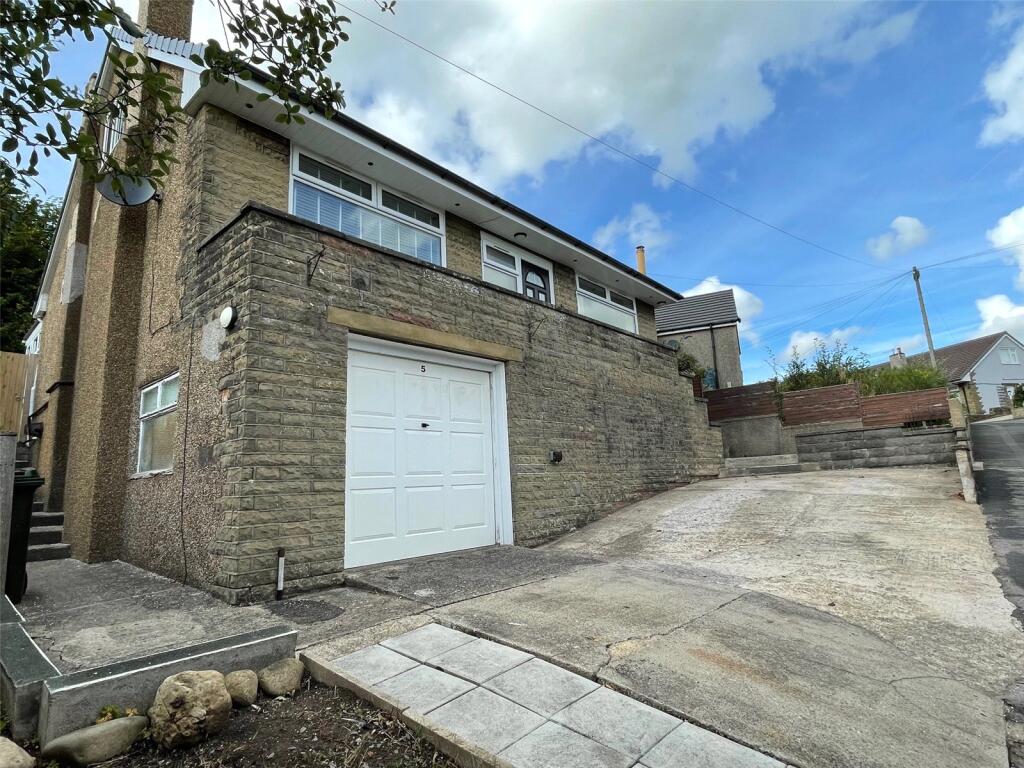 Garage &amp; Driveway