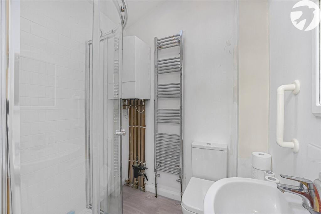 Ground Flr Shower Rm