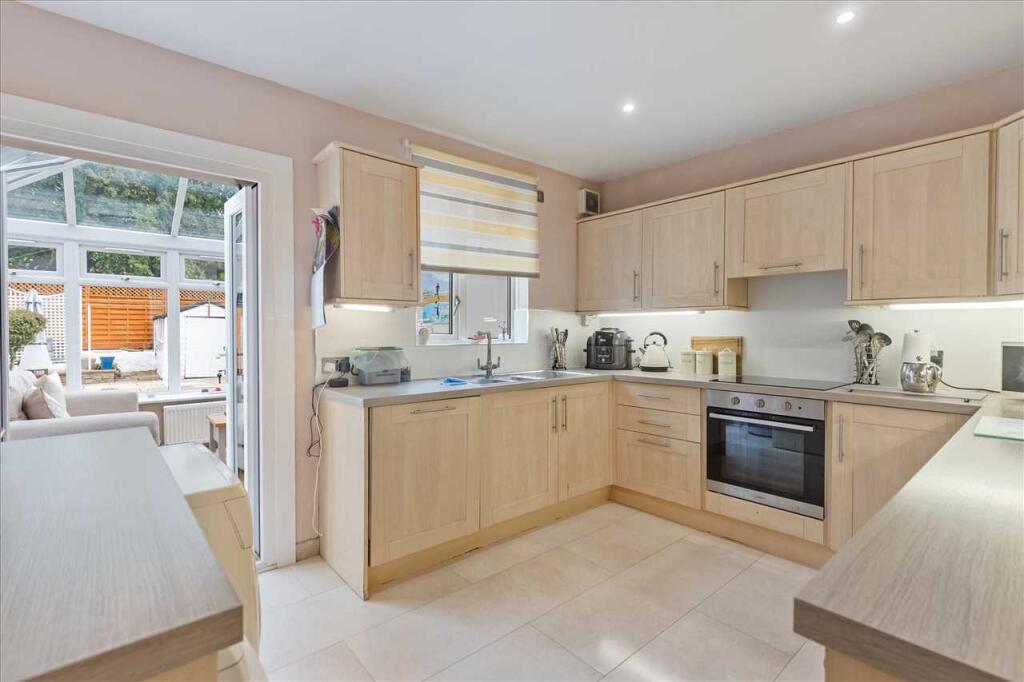 Kitchen (2)