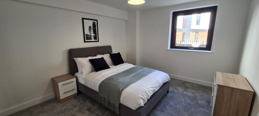1 BEDROOM APARTMENT