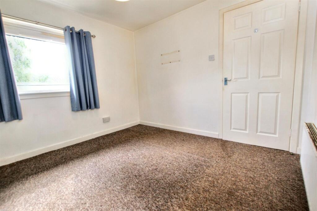 8- Bedroom One.jpg