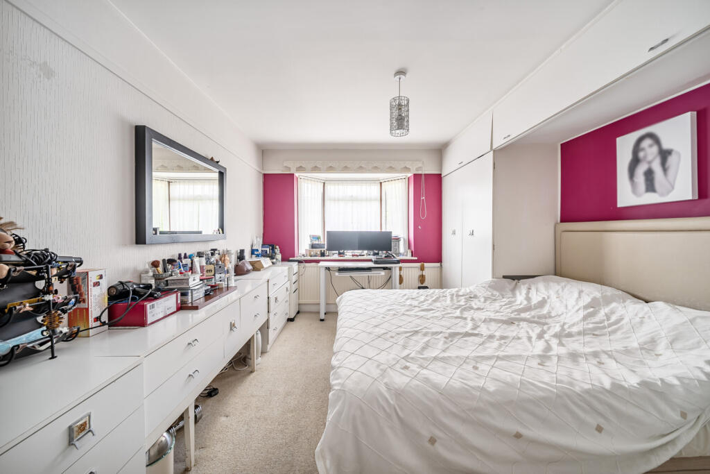 1305364-5-6849cbc...