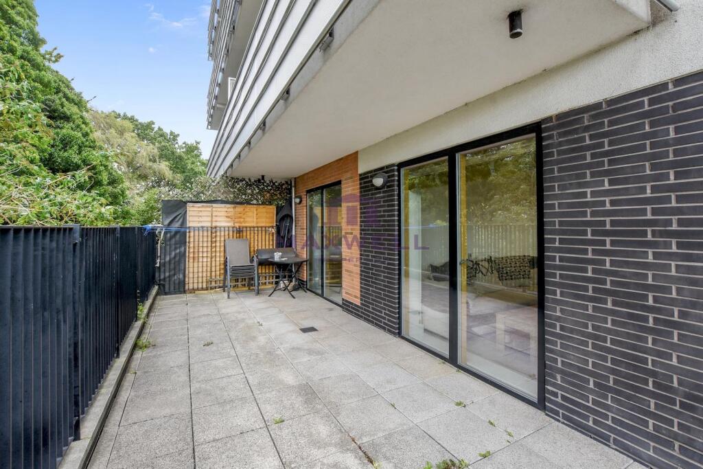 03-d13bGCMPL - 1 Permaine House - Terrace 2 -Origi