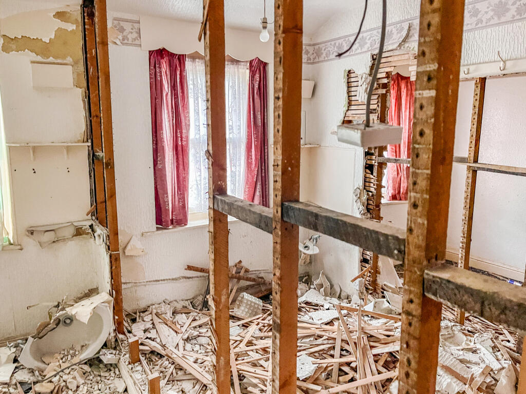 2023-08-02  19-21-21 IMG 6083.0JAaG T202505271647.jpg