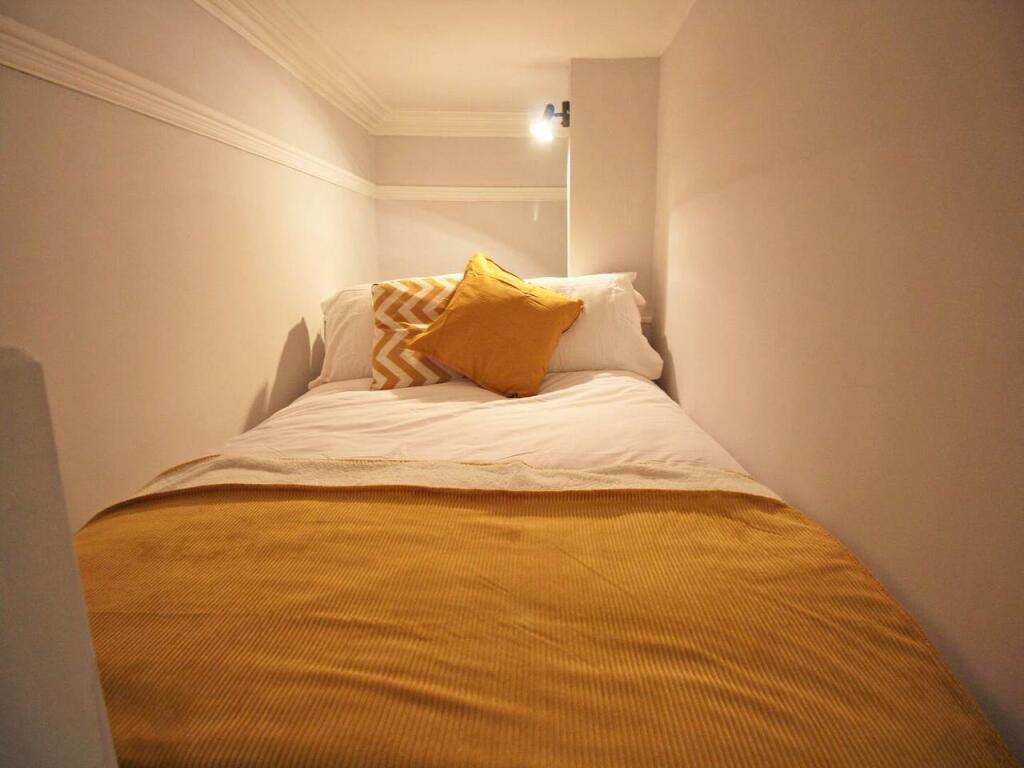 f2e61ff5-6bed-41b6-9