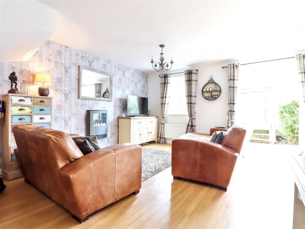 sitting room area