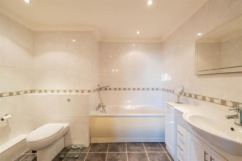 En-Suite Reverse