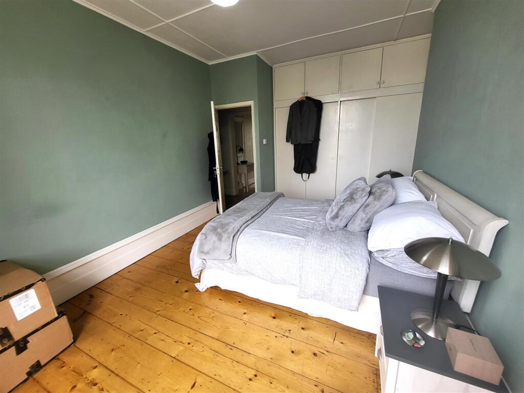 bed 1 other.jpg