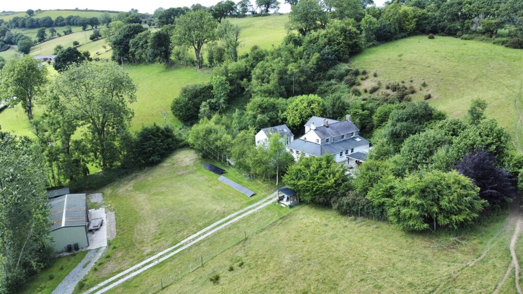 dji_fly_20250611_155916_213_1749654012765_photo_op