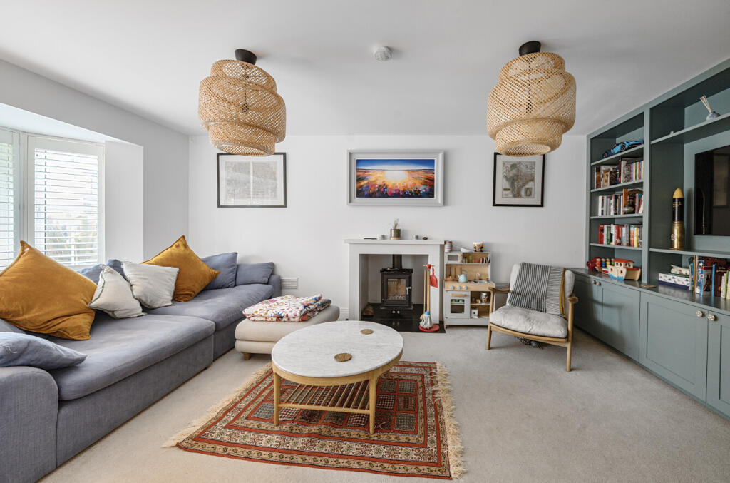 1302093-13-683ec4...