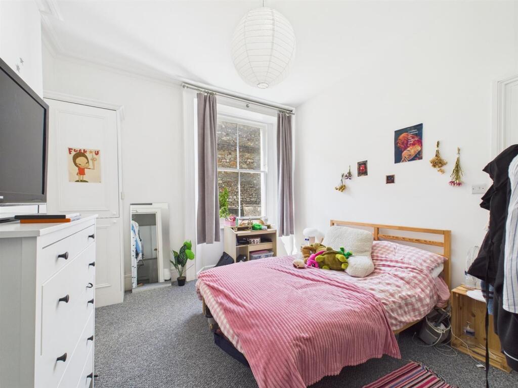 7 - Block of Flats for Auction, Kingsdown, Bristol