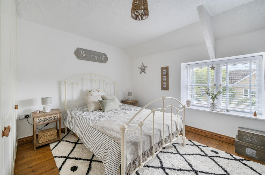 1344818-16-68adbc...