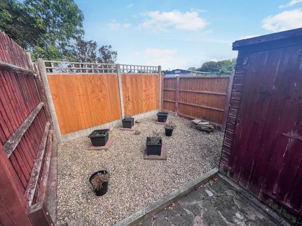 GARDEN 1.jpg