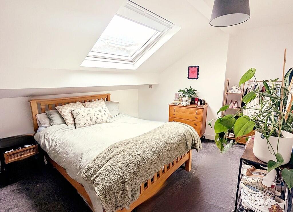 13 Bedroom curren...