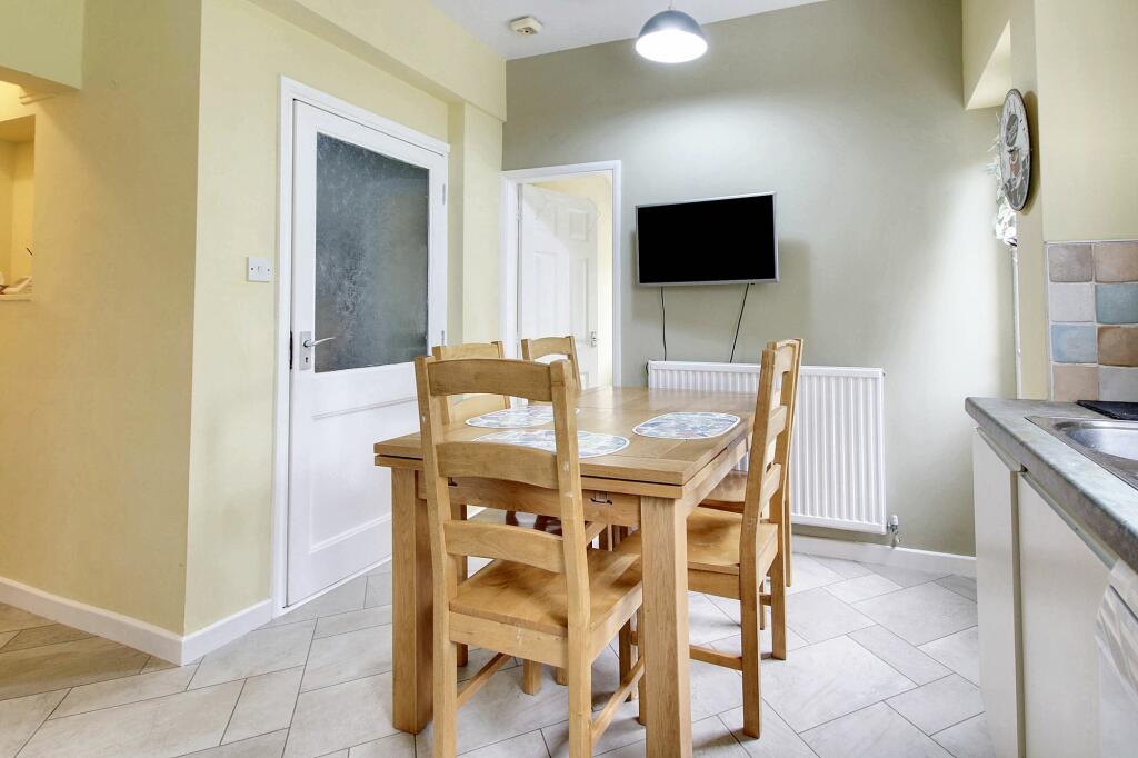 Kitchen/Breakfast Room