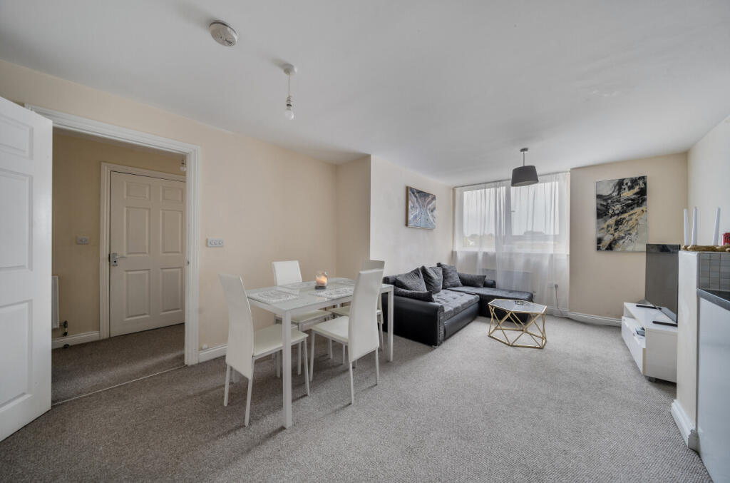 1358318-12-68d3c9...