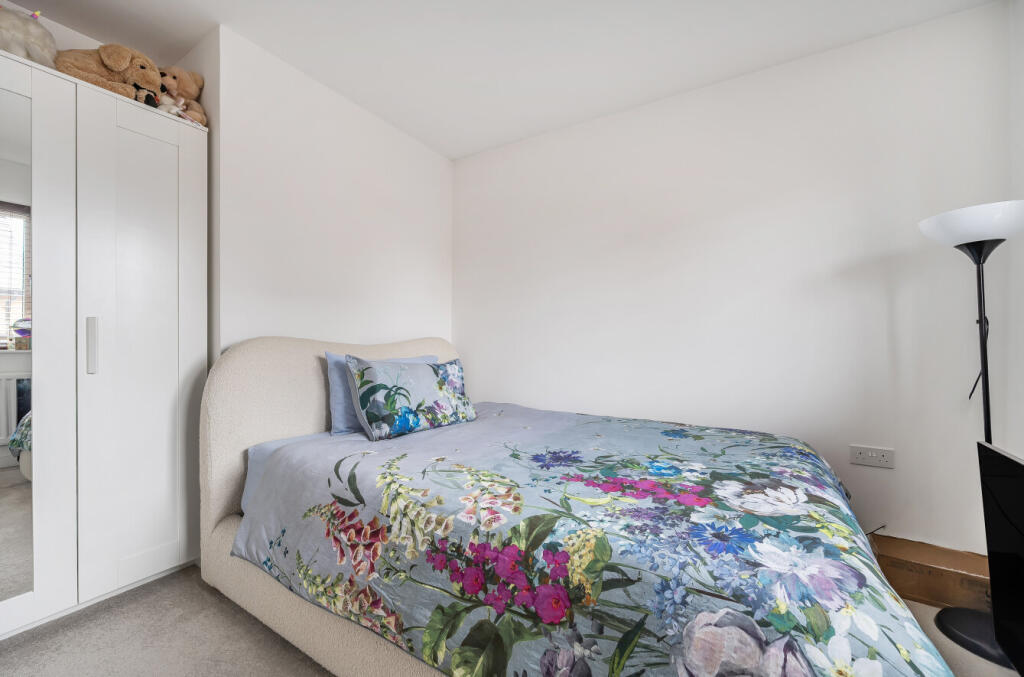 1363027-10-68ecf5...