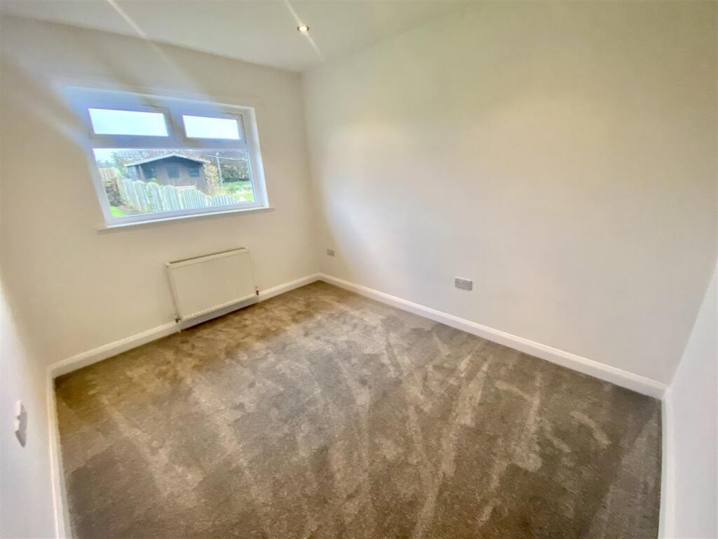 Bramleys Estate Agents - Hepworth Drive - Mirfield