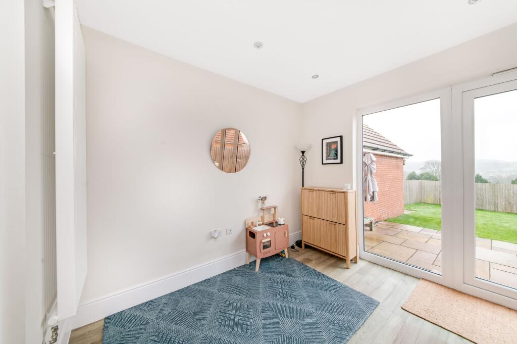 OPEN-PLAN DINING KITCHEN