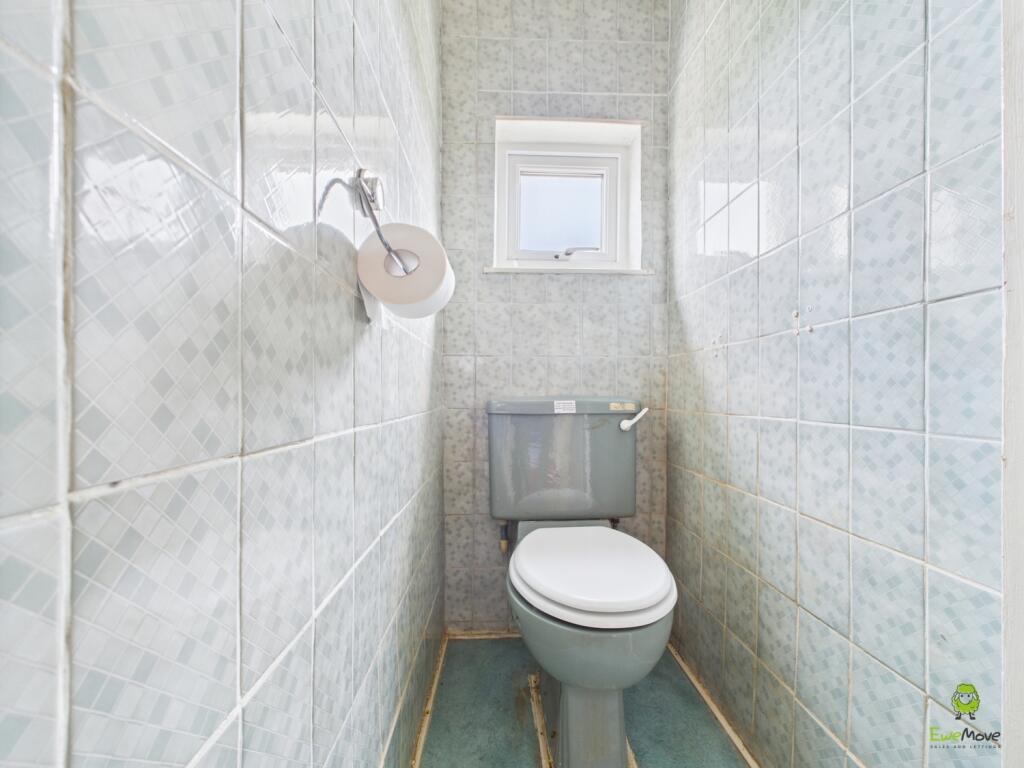 CAM03779G0-PR0264-STILL004