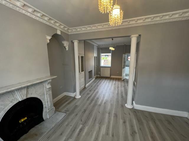 94 Byrom lounge.jpg
