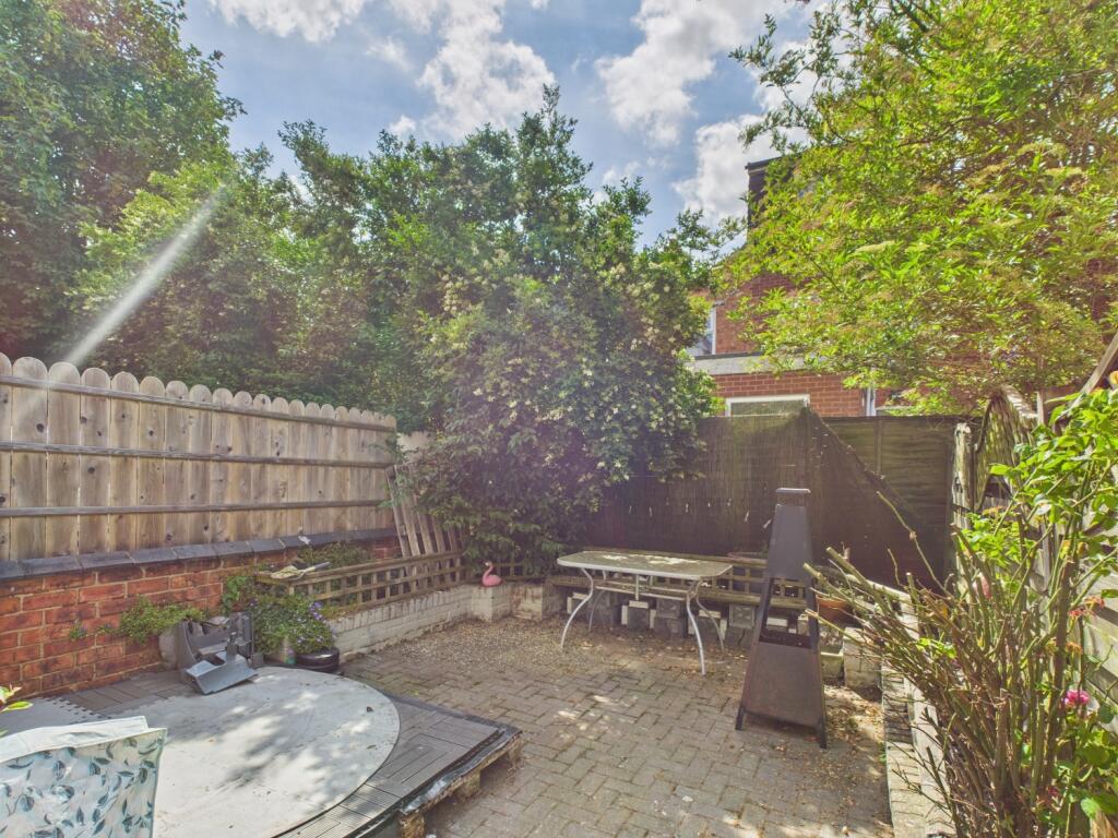 CAM04922G0-PR0041-STILL020