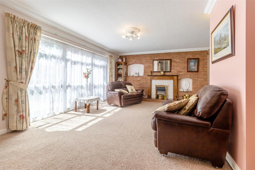 8651067-interior19.jpg