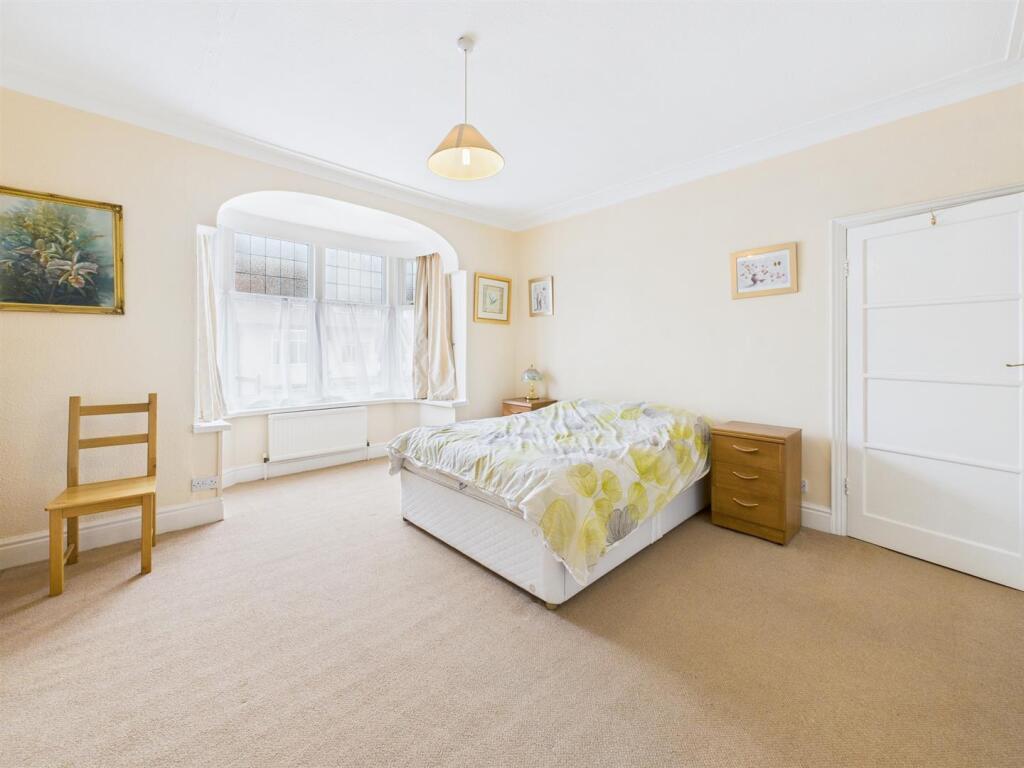Bedroom: