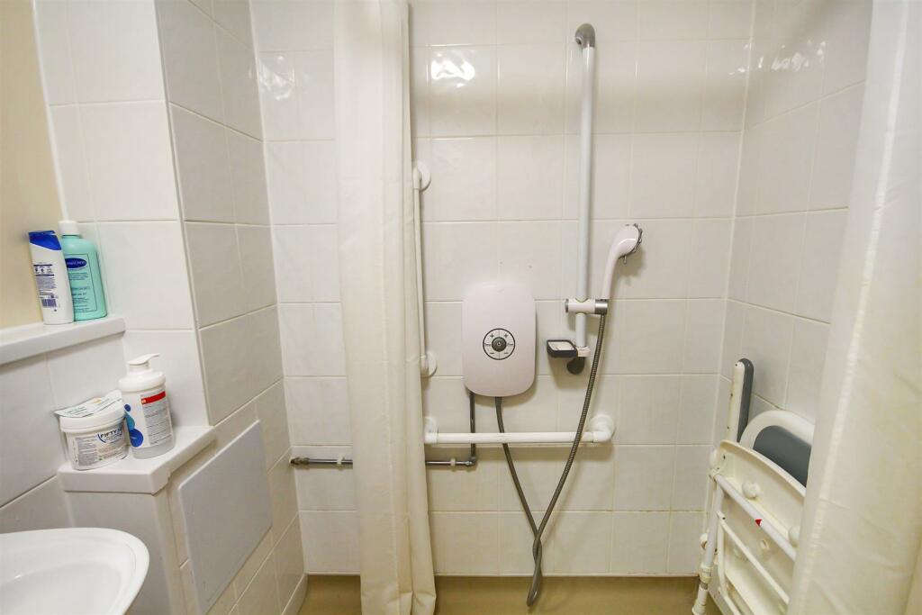 Shower Room/WC