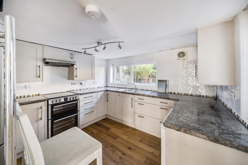 1357870-13-68d2898207582