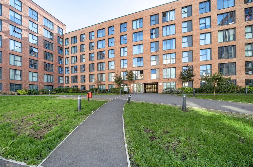 1358459-10-68d27b...