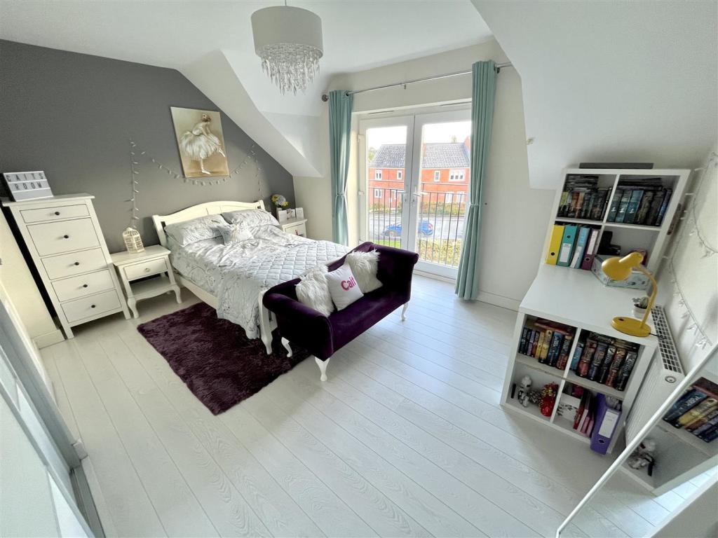 Bedroom 2 Aspect 2.jpg