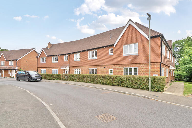 1289490 28 6825b1b511d5e ARW