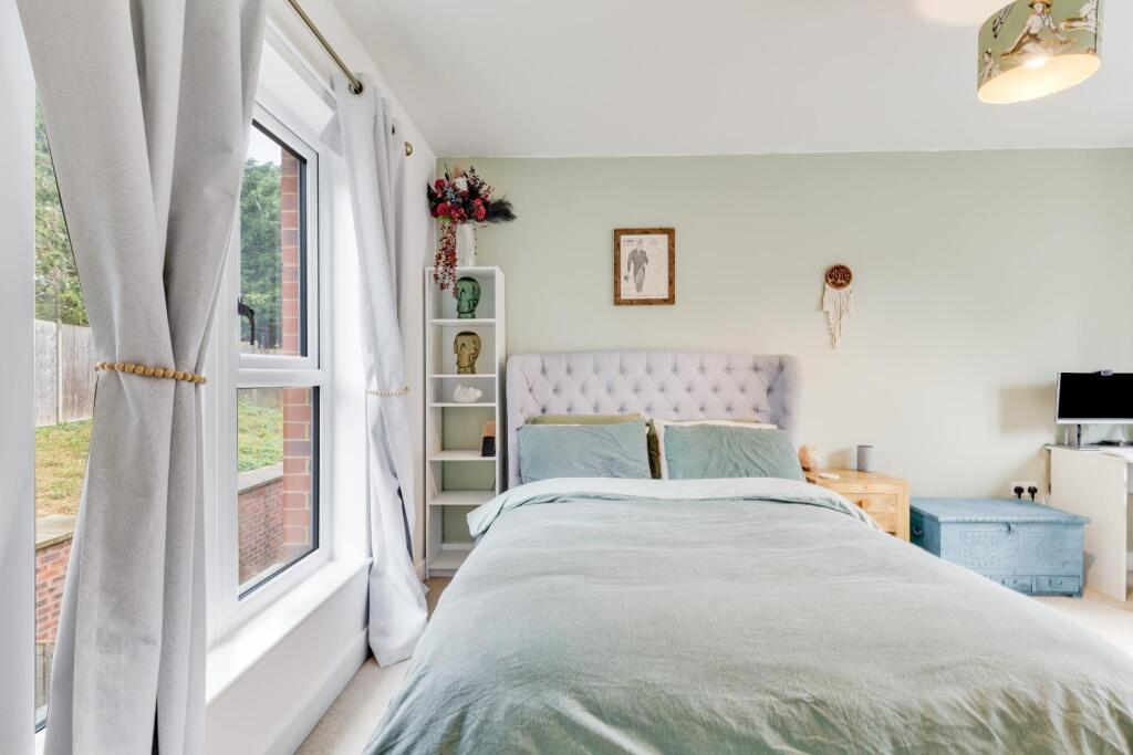 Booth Close 1-12.jpg