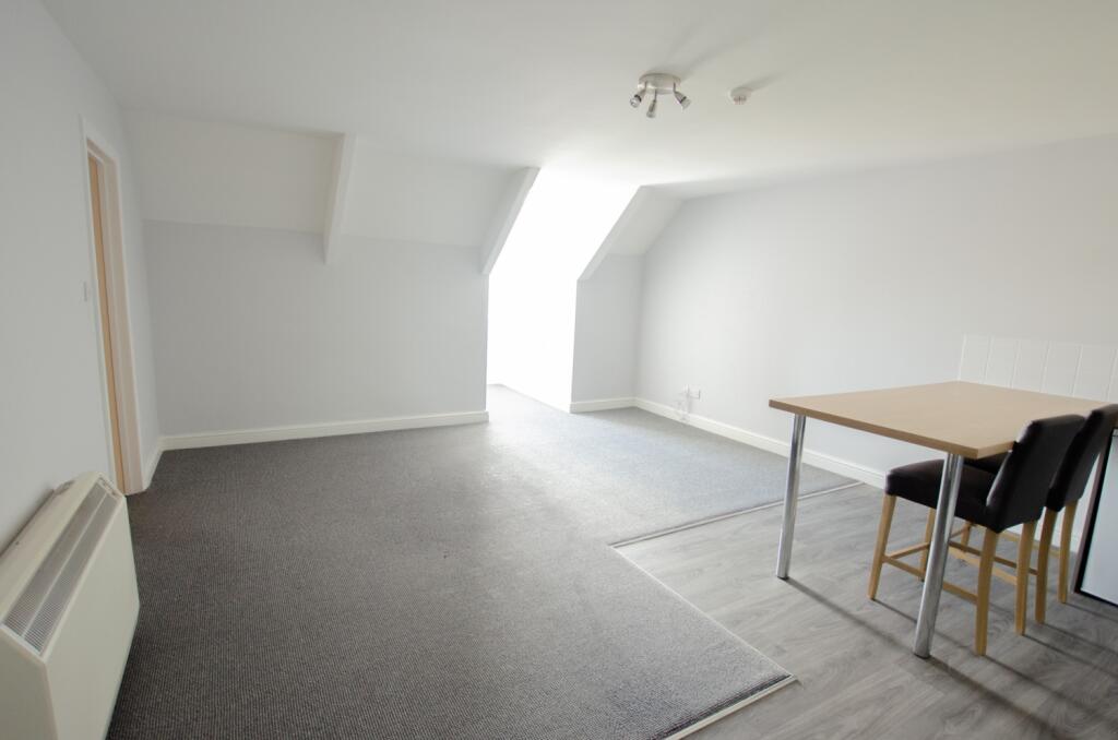 Flat 7, 62 Fore Street-1