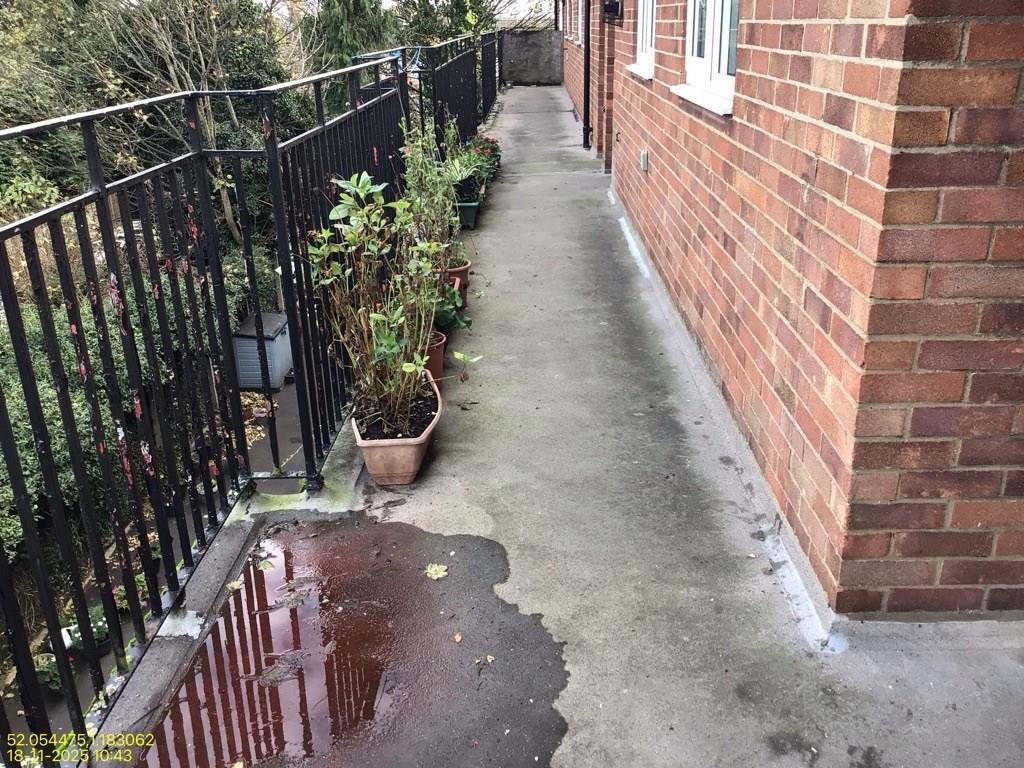 Photo Pack File - Version 1 (28)_Page_12_Image_000