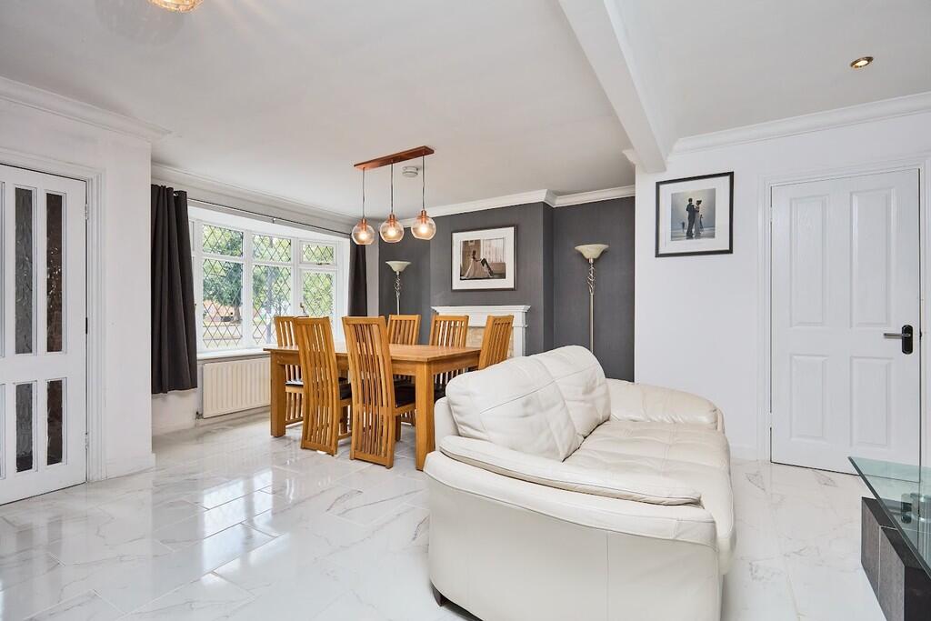 Edward Knight 202...