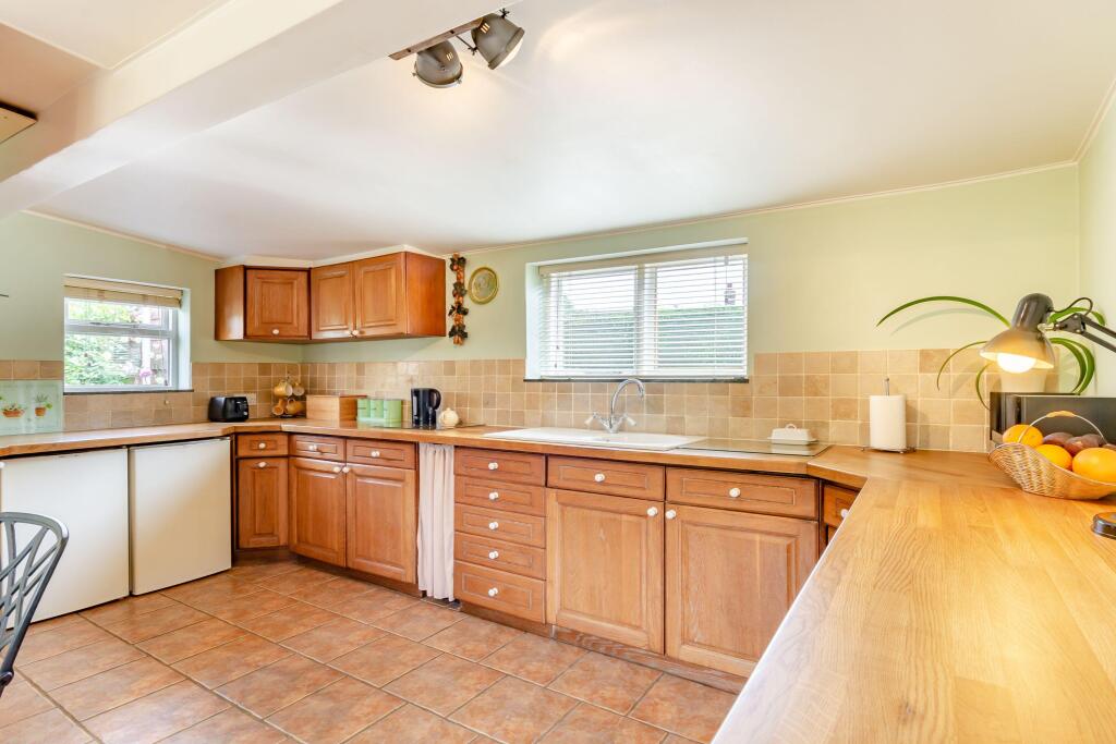 6 Dickmans Lane, Melton Mowbray, Leicestershire, LE14 4BG