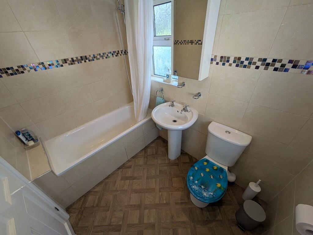 PXL_20250718_1000...