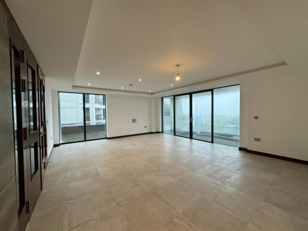 Reception room.jpg