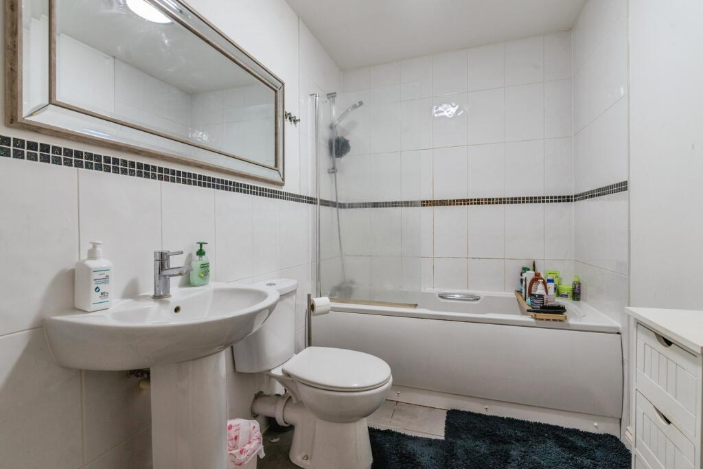 3ba19134de46f011877a000d3a7f87b0